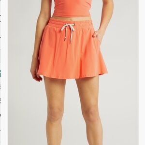 NWT Vuori Clementine Skirt pomelo size large